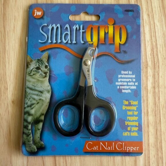 JW Smart Grip Cat Nail Clipper Tool Grooming Scissors For Cats Comfortable Rubbe - Picture 1 of 5
